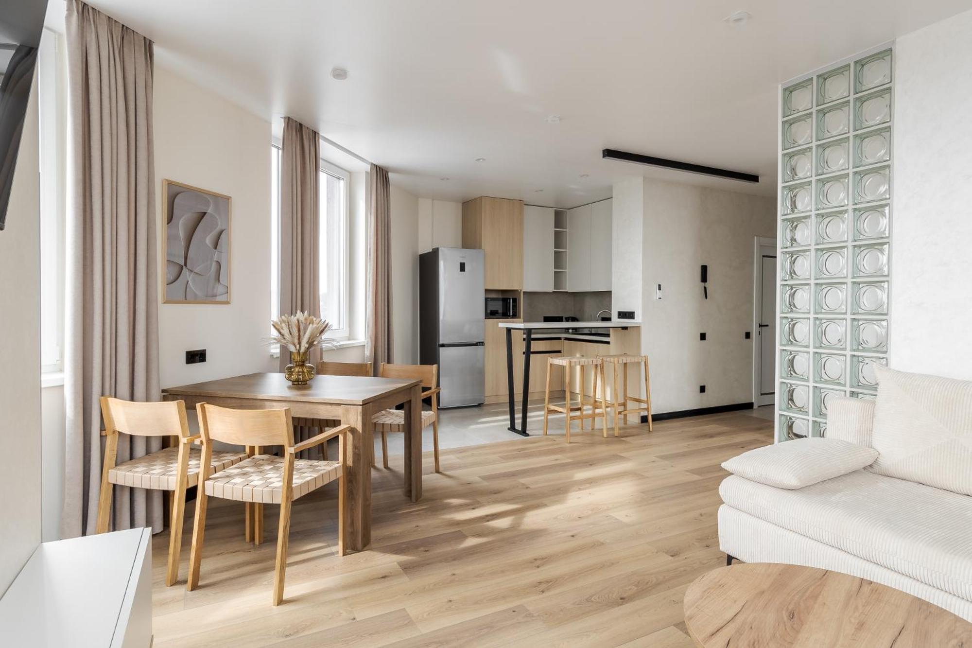 77 Views Apartments By Inshi Lviv Extérieur photo