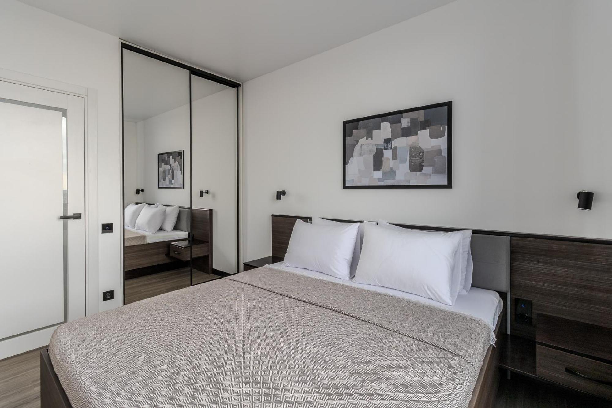 77 Views Apartments By Inshi Lviv Extérieur photo