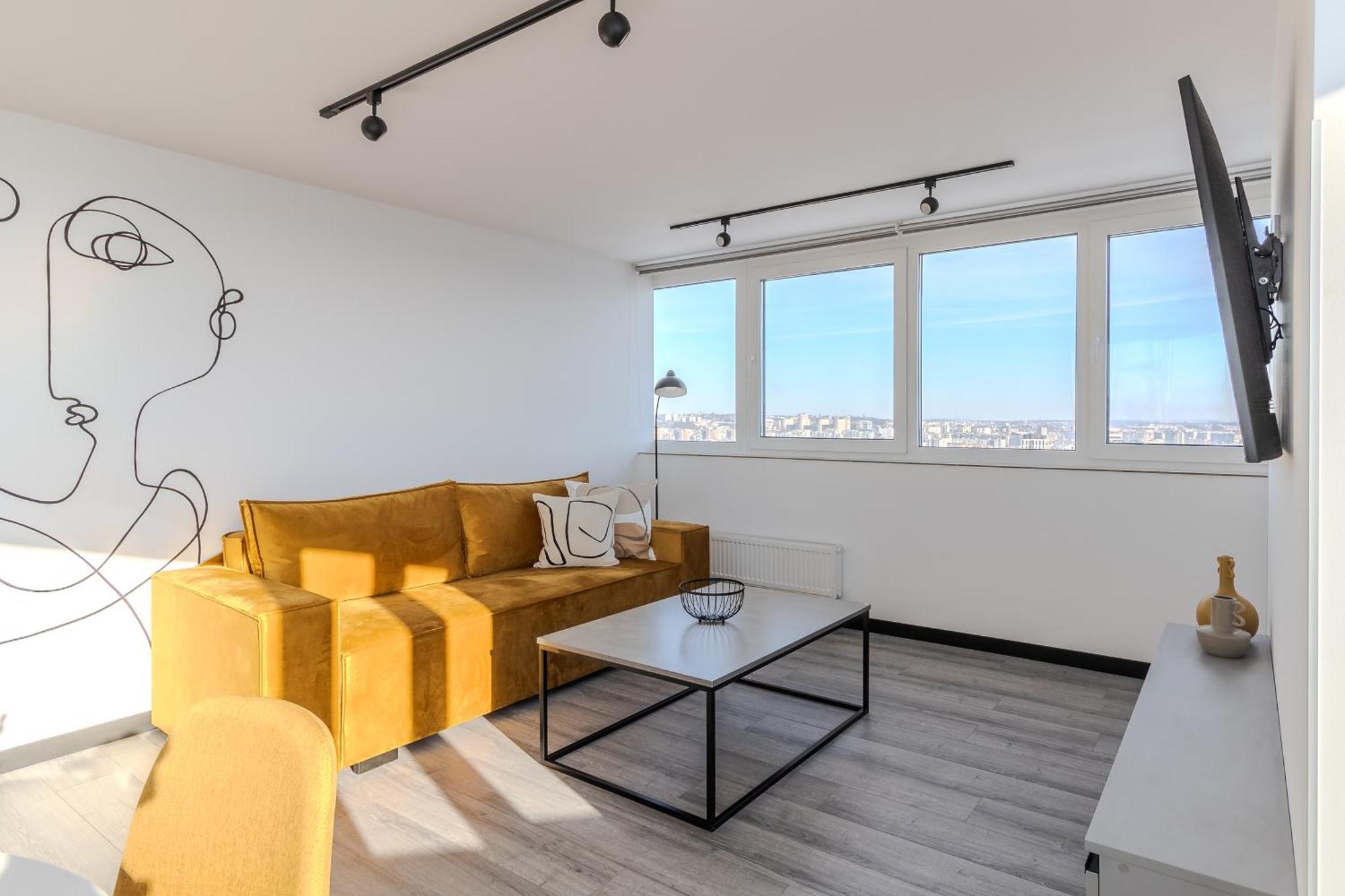 77 Views Apartments By Inshi Lviv Extérieur photo