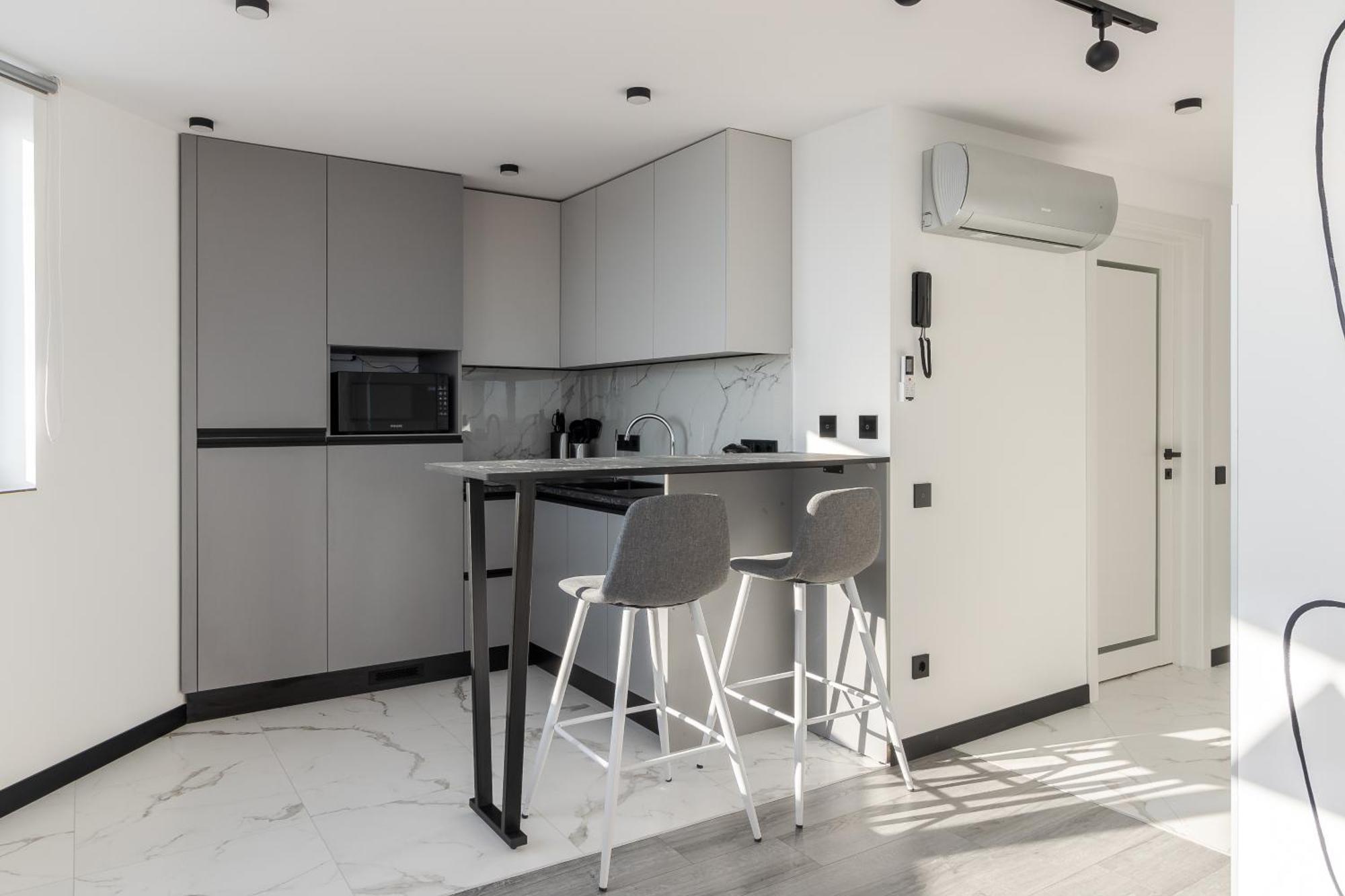 77 Views Apartments By Inshi Lviv Extérieur photo