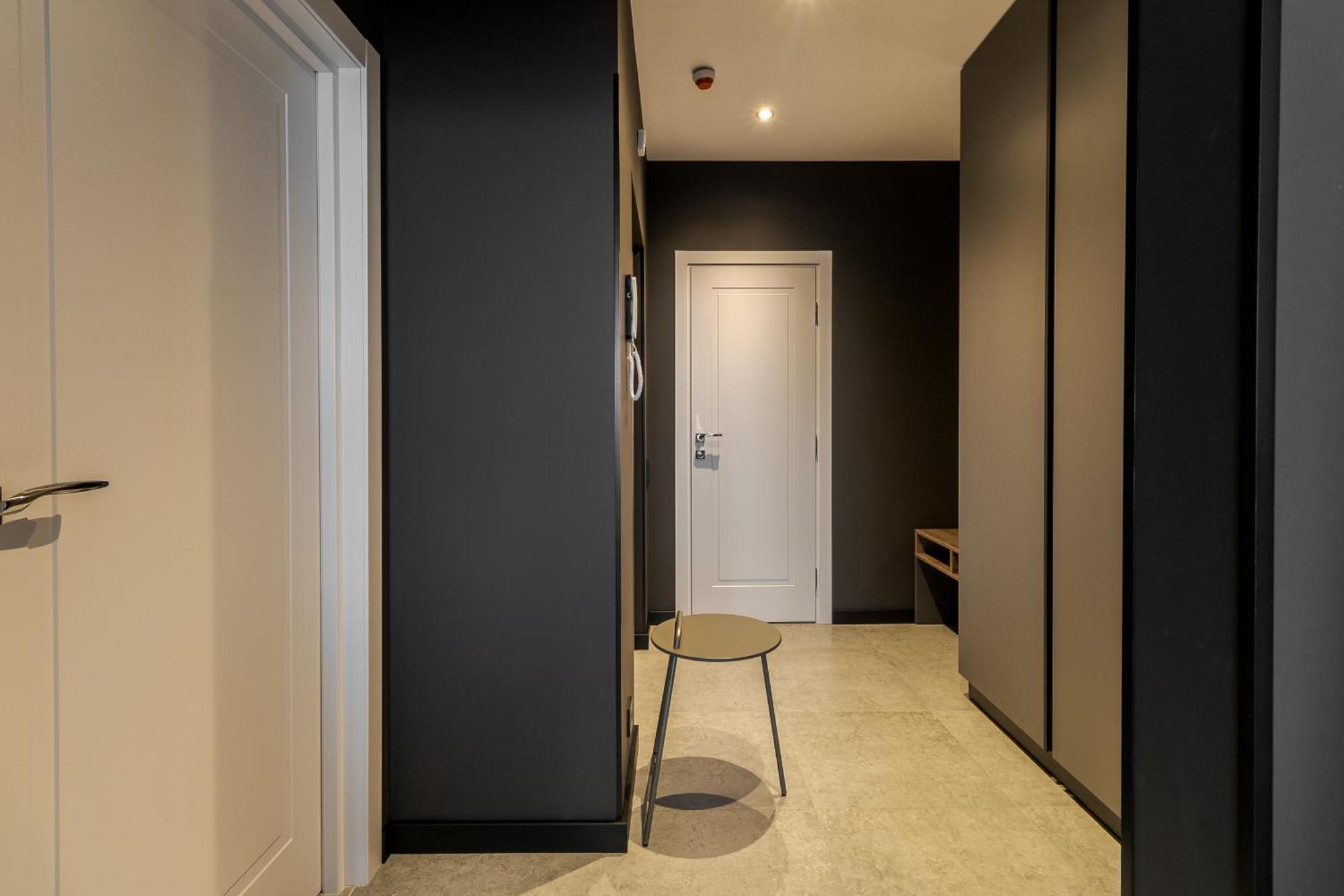 77 Views Apartments By Inshi Lviv Extérieur photo