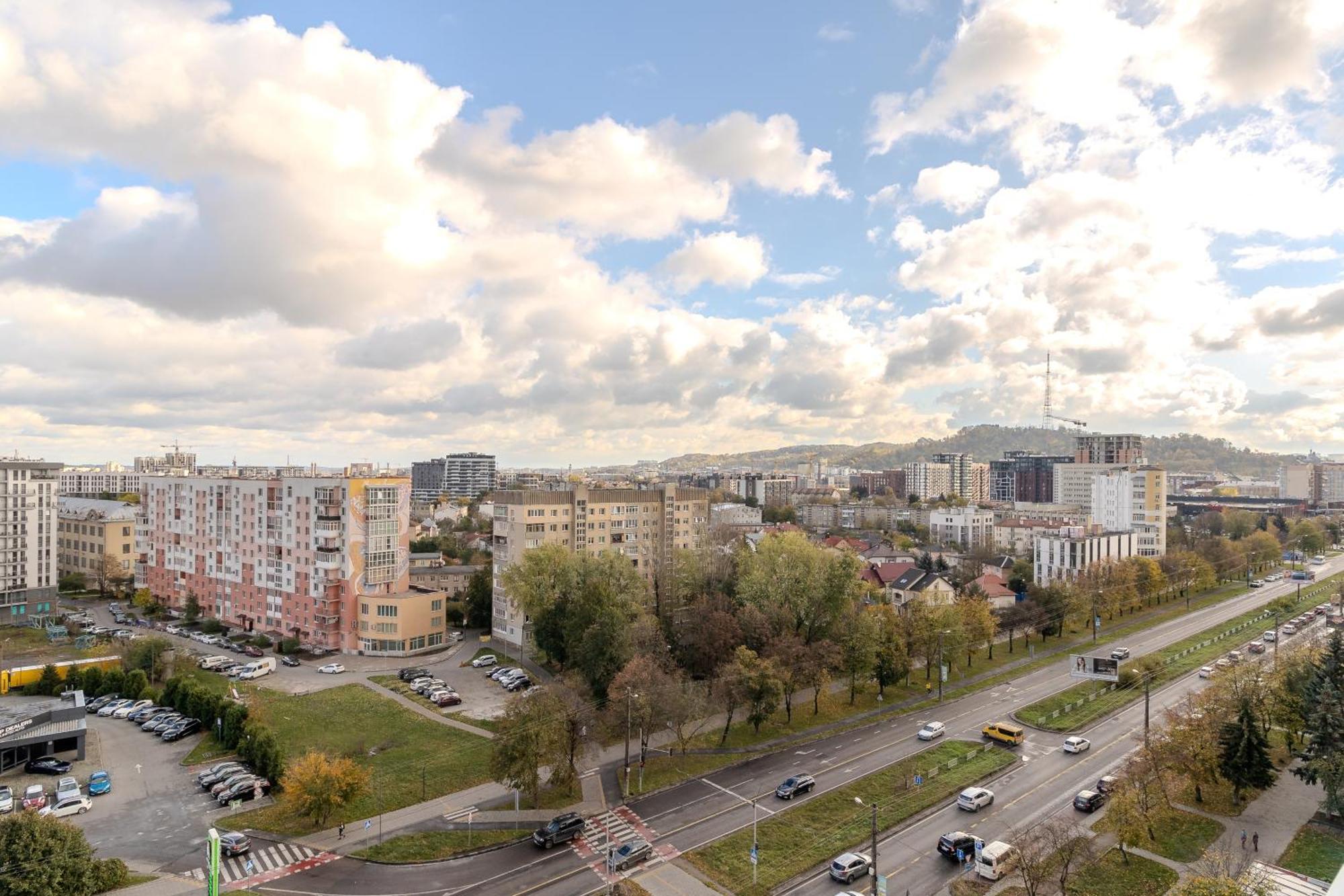 77 Views Apartments By Inshi Lviv Extérieur photo